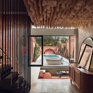https://villa-cyrus-seminyak-by-ini-vie-hospitality.hotelsseminyak.net